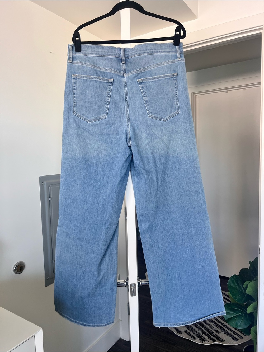 Frame Le Slim Palazzo High Waist Wide Leg Jeans Shade Integrity Size 32 - Picture 7 of 11